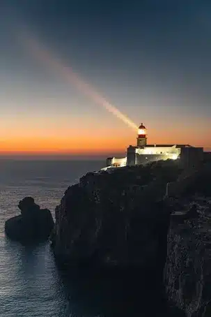 Dios como Faro de Luz