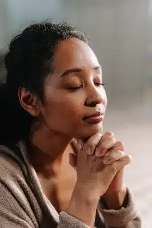 Momentos para Orar y Meditar