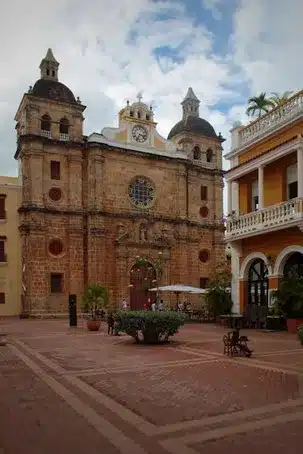 San Pedro: Fundador de la Iglesia Católica