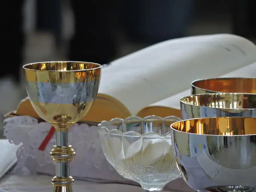 Cómo utilizar los salmos de consagración y entrega a Dios