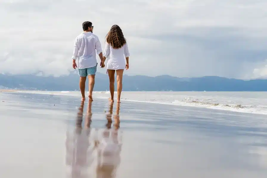 La relación entre Dios y la mujer