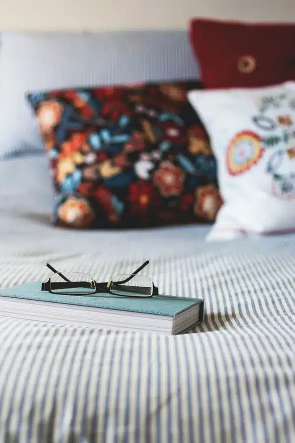 Mantén tu cama y almohadas limpias y cómodas
